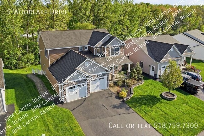 Building Photo - 9 Woodlake Dr