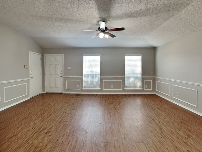Building Photo - 6420 Juliette Run