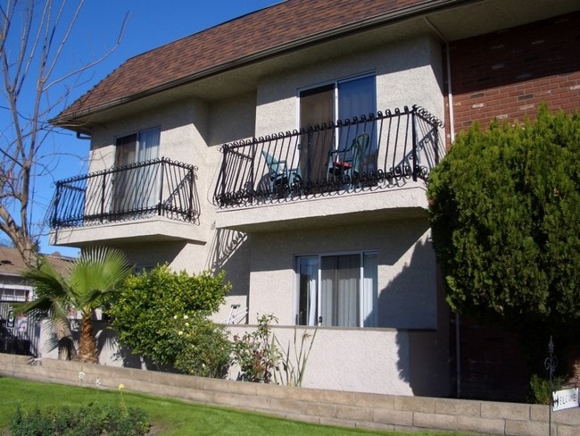 Building Photo - Windsor Apartments
