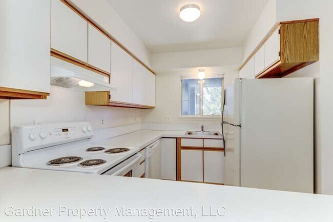Foto del edificio - 9184 W Irving St