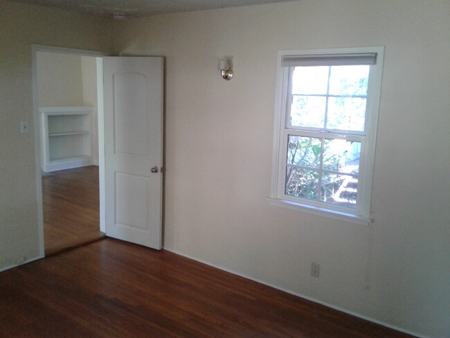 Building Photo - 1530 El Rito Ave