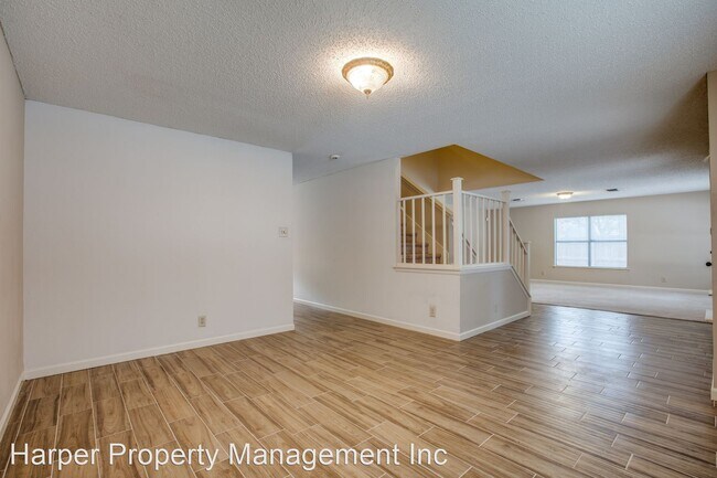 Building Photo - 4 br, 2.5 bath House - 16638 Calico Creek ...