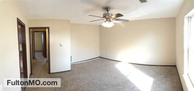 Foto del edificio - 541 Collier Ln