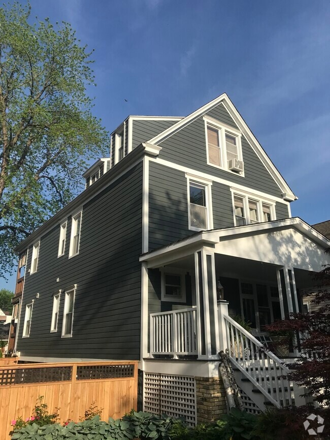 Building Photo - 4237 N Springfield Ave