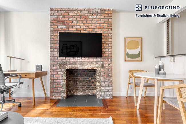 Foto del edificio - 39 E 1st St