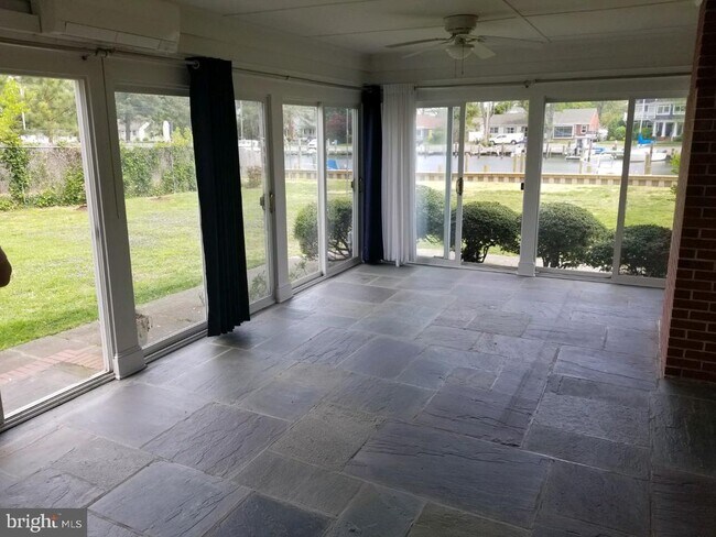 Foto del edificio - 219 E Chew Ave