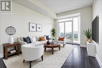 Building Photo - 520 Steeles Ave W