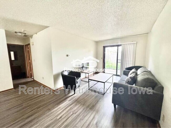 Foto del edificio - 1115 W 1st St