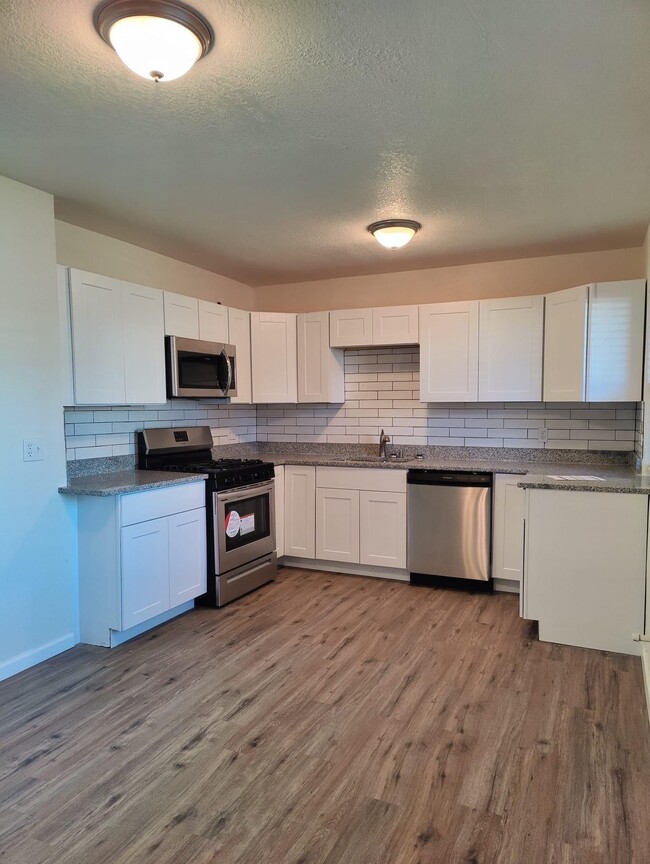 Apartamentos de alquiler en Albuquerque - Northeastern Apts