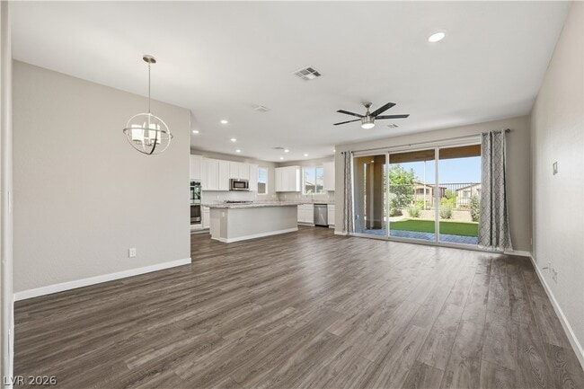 Building Photo - 748 Rogue Wave St