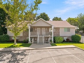 Building Photo - 752 N 1060 W
