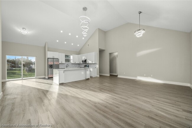 Building Photo - 4101 El Rado Ave