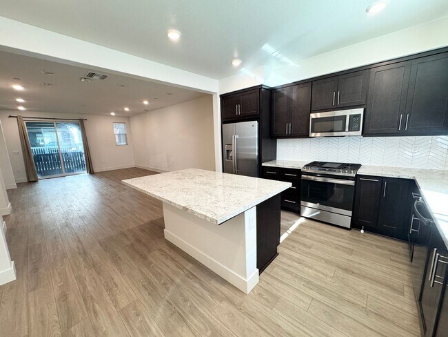 Foto del edificio - Perfect Shape Auburn Grove Property Near Downtown Livermore