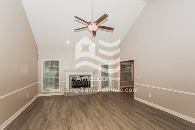 Building Photo - 111 Formosa Dr
