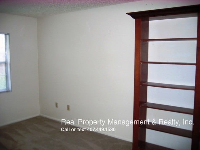Building Photo - 832 Whippoorwill Dr
