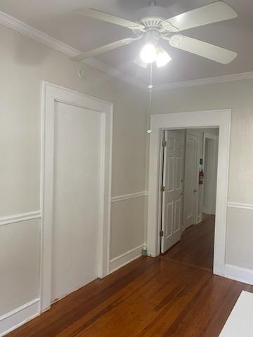 Foto del edificio - 228 E Poplar St