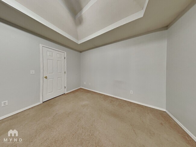Foto del edificio - 674 N Jonathan Ave