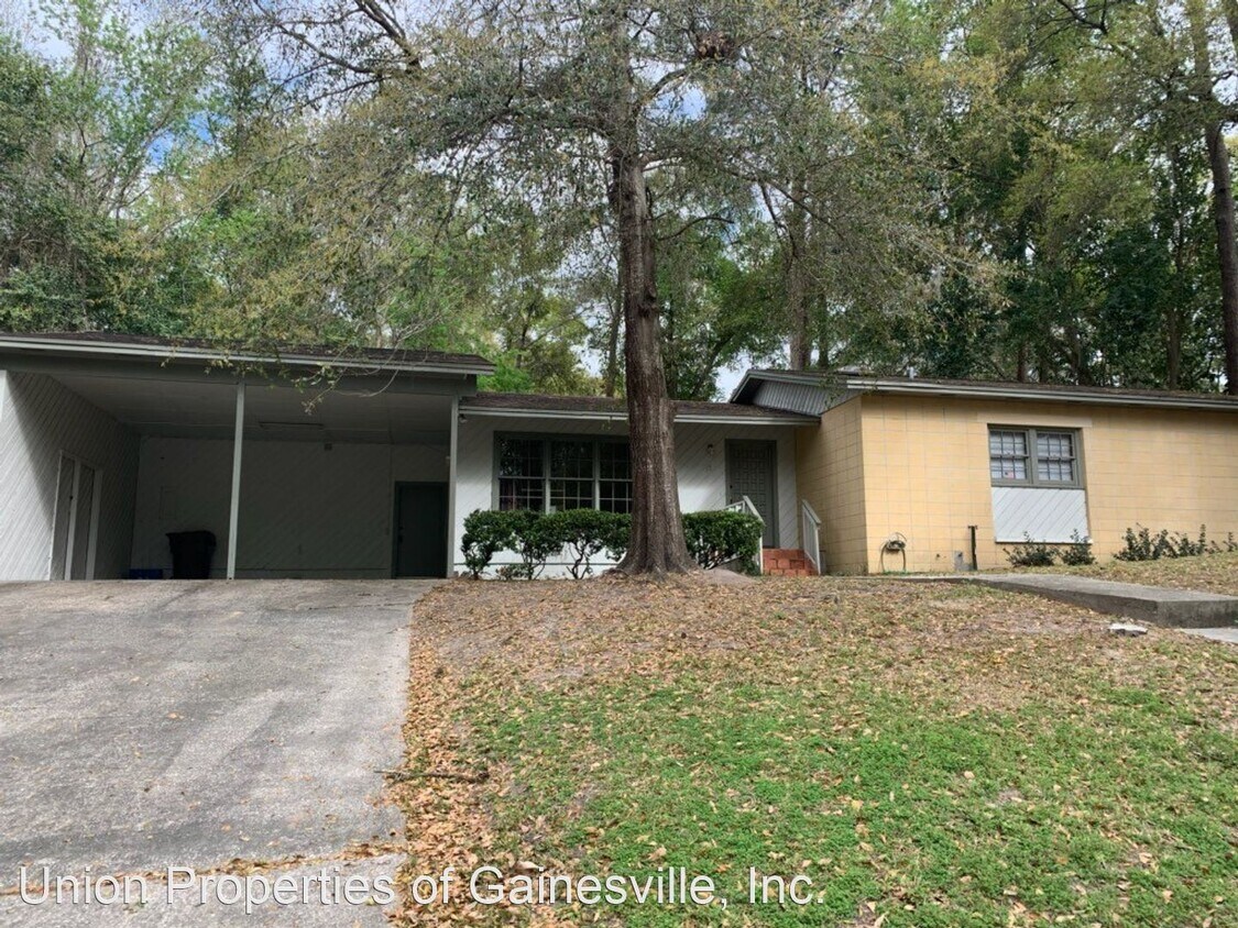 4 br, 3 bath House 15 NW 29th Street House Rental in Gainesville