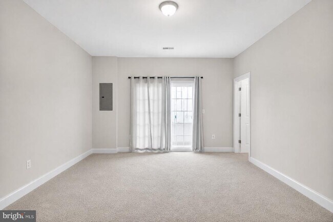 Building Photo - 15297 Westham Ct