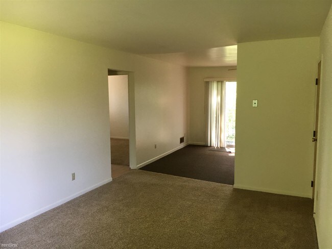 Building Photo - 1260 McDivitt Ct