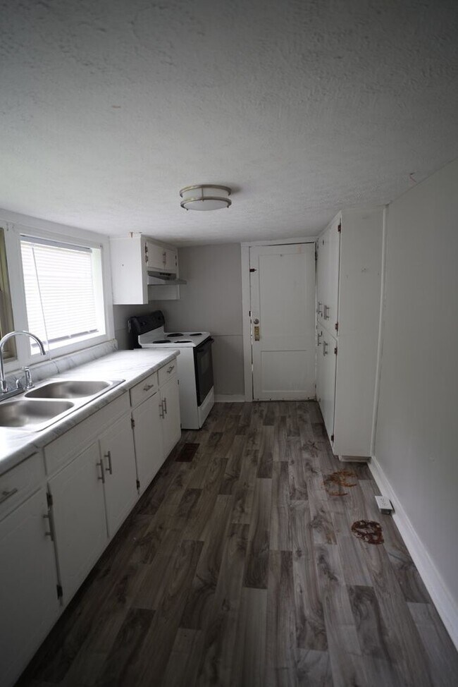 Foto del edificio - 1415 Hatcher Ave SE