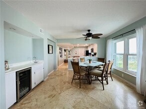 Building Photo - 10200 S Ocean Dr