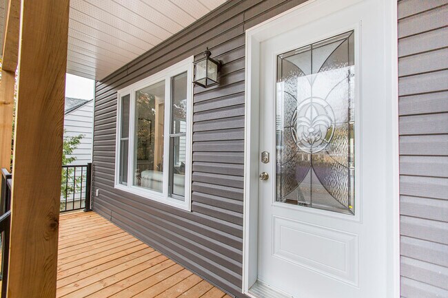 Photo du bâtiment - 183 Kipp St