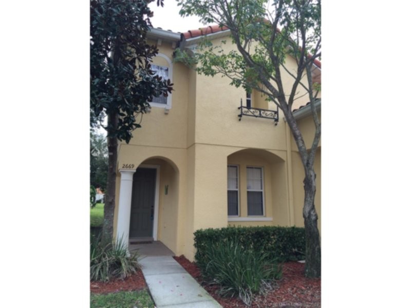 Primary Photo - Excellent townhouse in gated community