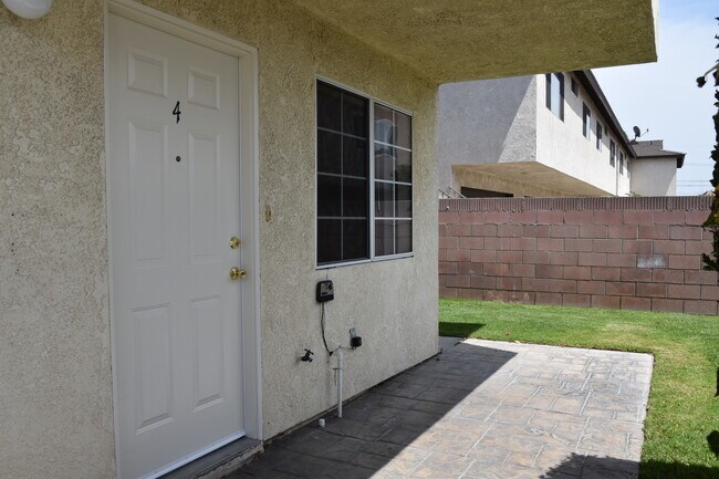 Foto del edificio - 15922 S Dalton Ave