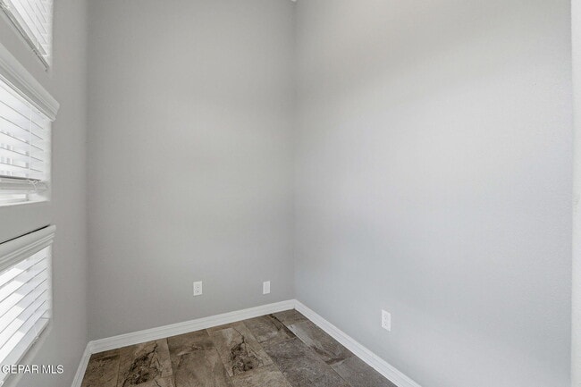 Building Photo - 15033 Imagine Dr