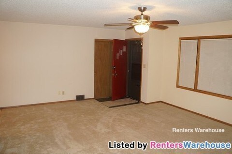 Building Photo - 7908 Aster Dr
