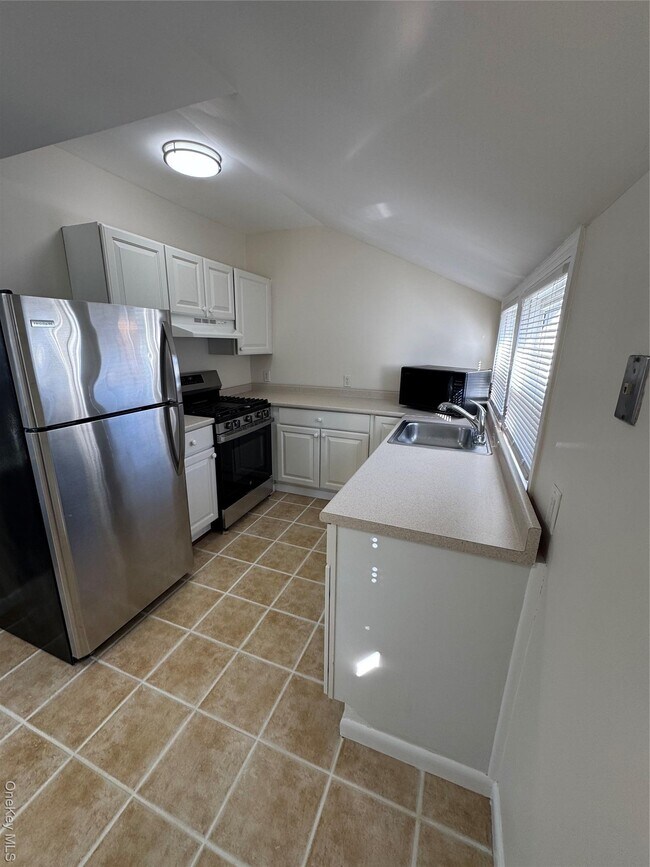 Foto del edificio - 103 Pacific Blvd