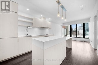 Building Photo - 12 Bonnycastle St