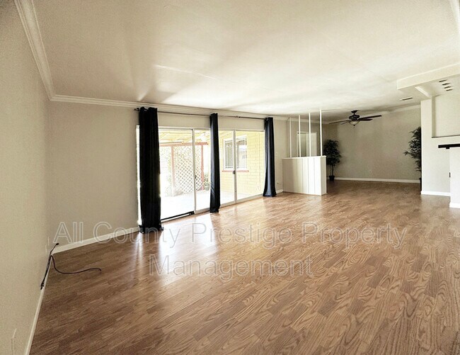 Building Photo - 5302 N 14th Pl