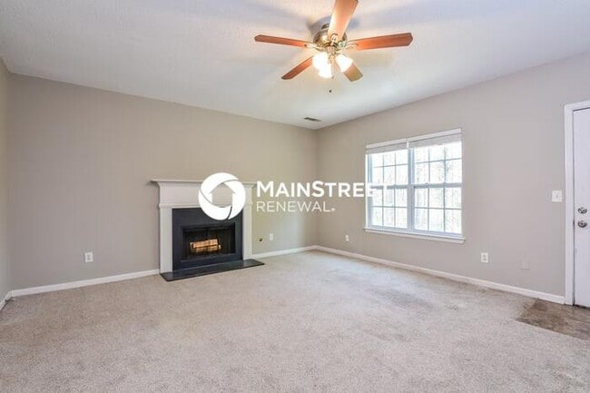Building Photo - 3 Bedroom Pet-Friendly Home in Decatur, GA with Main Street Renewal