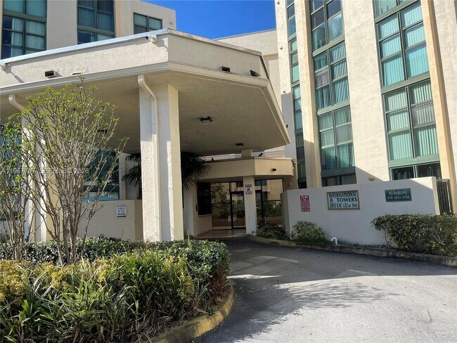 Foto del edificio - 2055 SW 122nd Ave