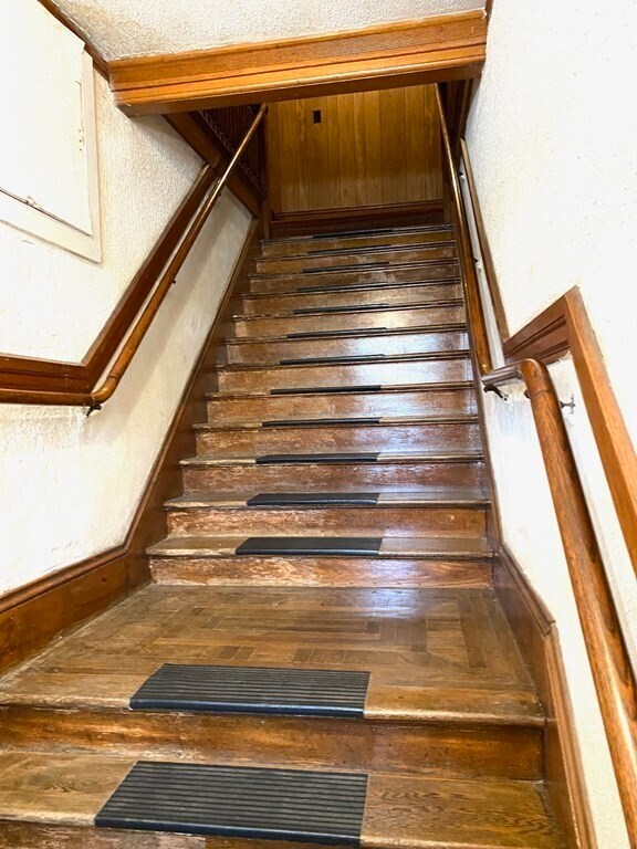 10 Moulton St Unit 1, Barre, MA 01005 Room for Rent in Barre, MA