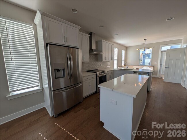 Foto del edificio - 2322 Elizabeth Ml Pl