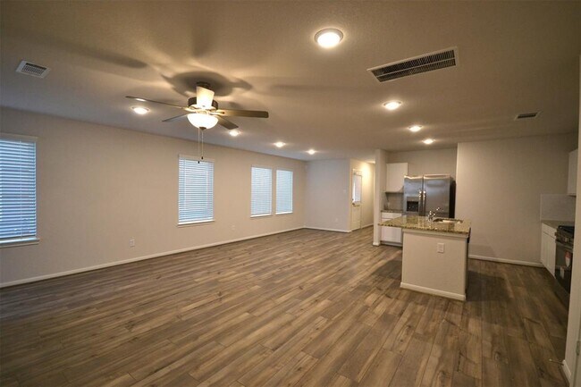 Building Photo - 18827 Glenwood Chase court