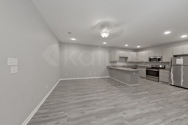 Building Photo - 1918 Perry St