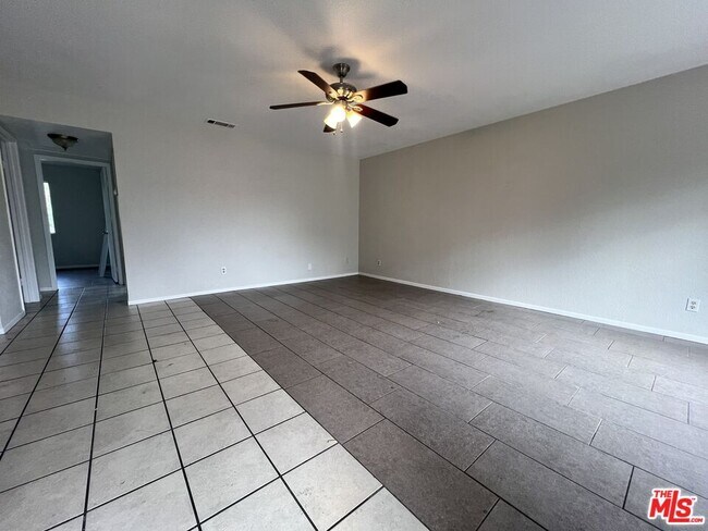 Foto del edificio - 26416 San Jacinto St