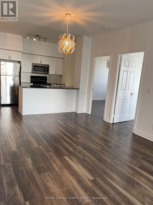 Building Photo - 388-3388 Prince of Wales Dr