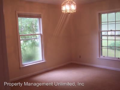 Building Photo - 5495 Davis Dr