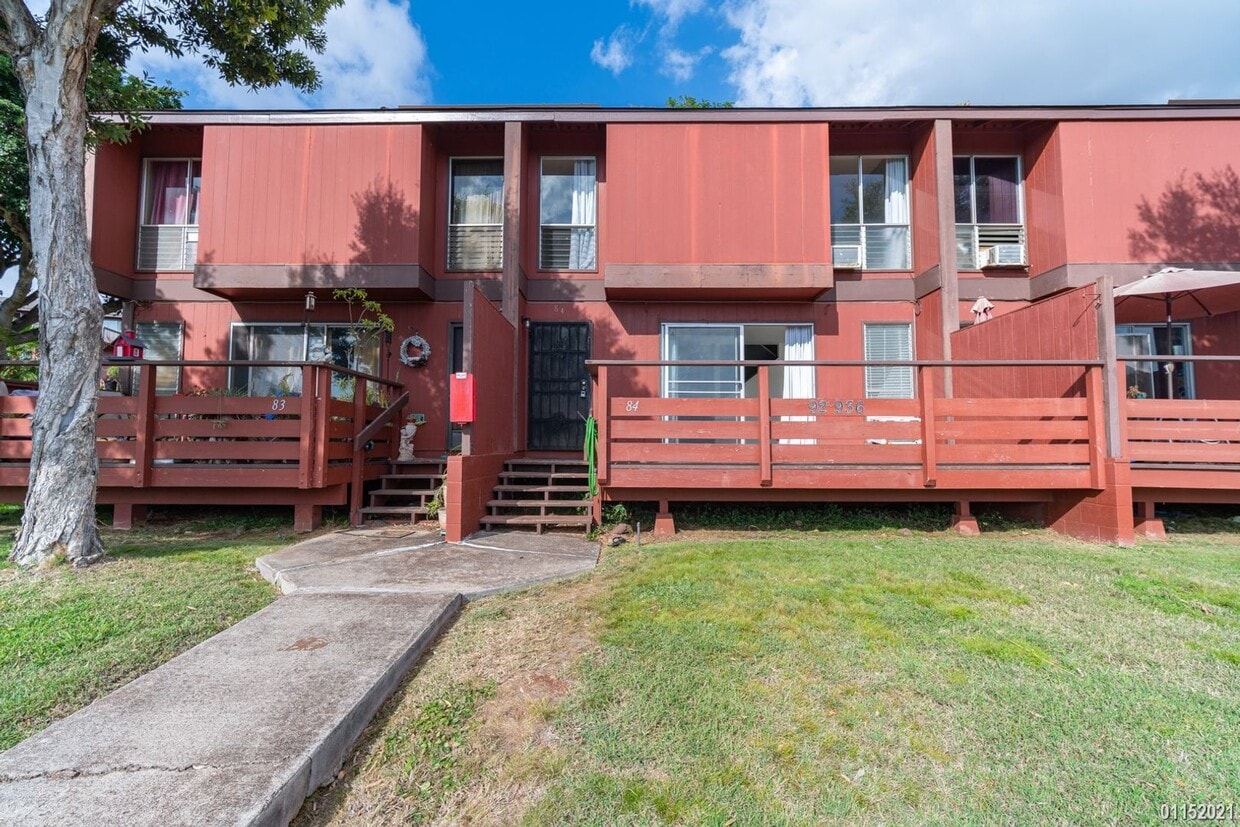 Primary Photo - 3 bedroom, 2 bath, 2 parking Makakilo Mala...