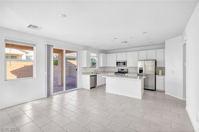 Foto del edificio - 10233 S Ullom Dr