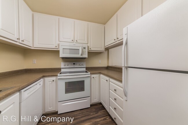 Building Photo - 1241 Montego