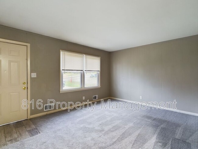 Foto del edificio - 6611 College Ave