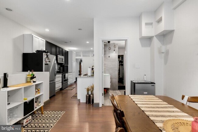 Building Photo - 812 N 15th St