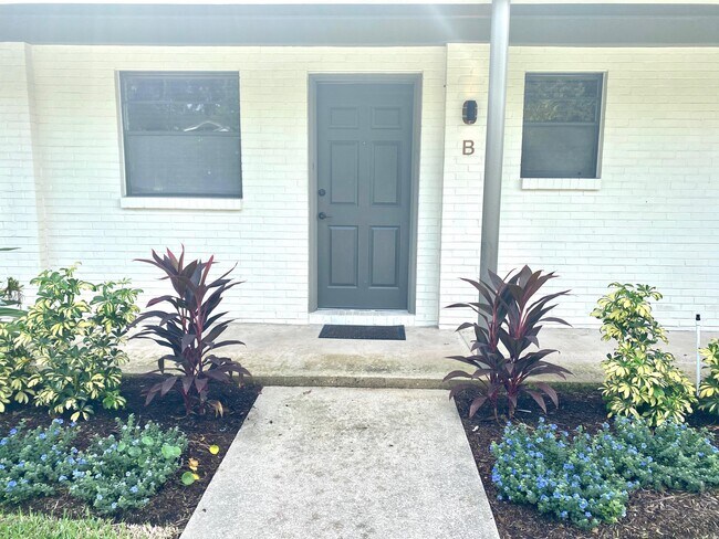 Foto del edificio - 1120 Cedar St