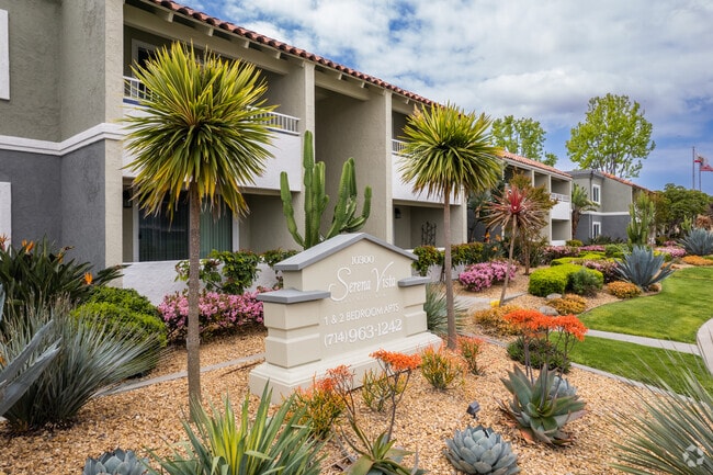 Building Photo - Serena Vista Apartments
